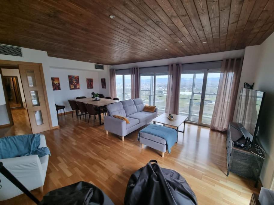 El Mirador Del Rosal Apartment Ponferrada Luaran gambar